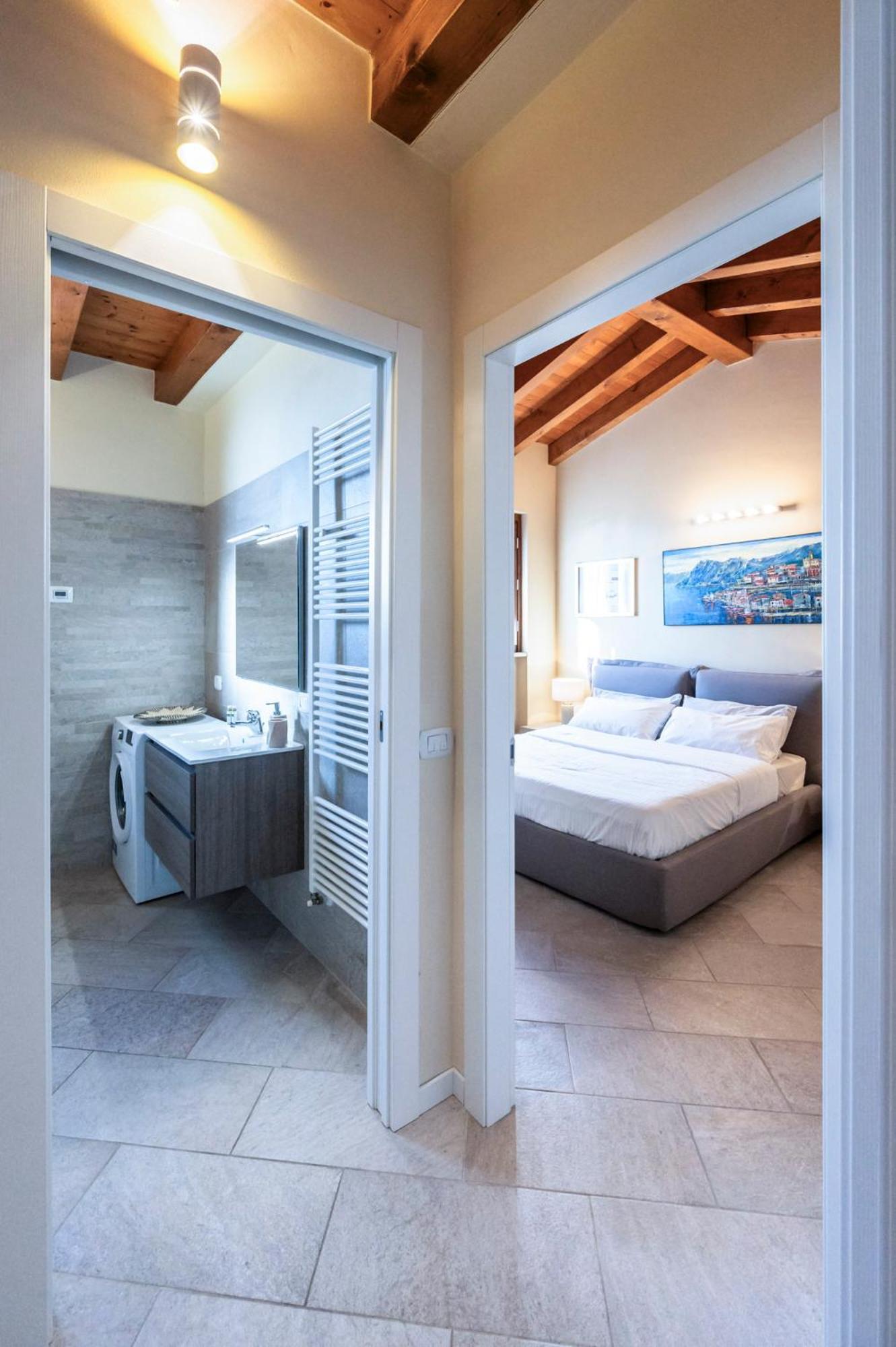 Iseo Lake Villa Con Vista Lago E Piscina Costa Volpino Kültér fotó